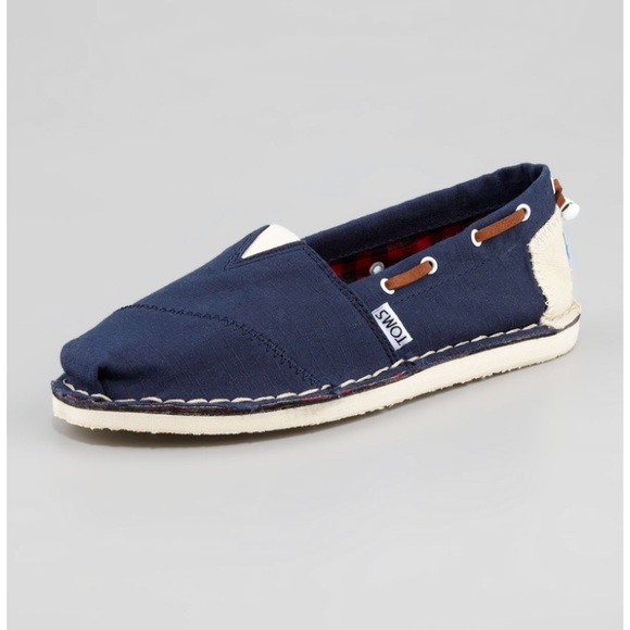 women's red rubber rain boots